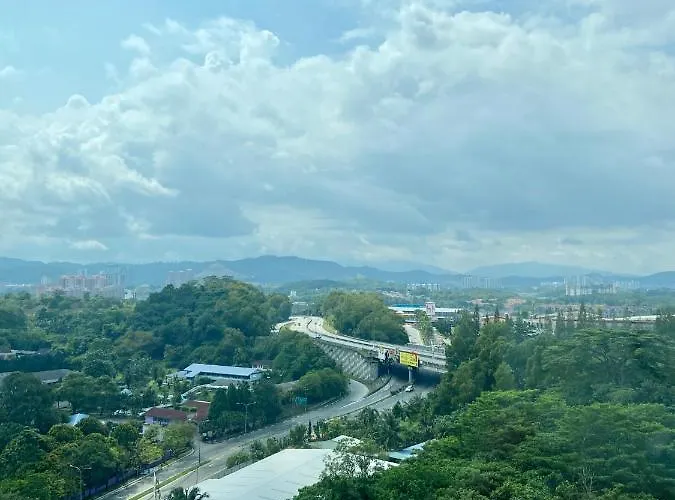 Landmark2 - Greenview, Quietspace, Budgetstay, Freeparking, Near Kajang, Sglong, C180, Cheras